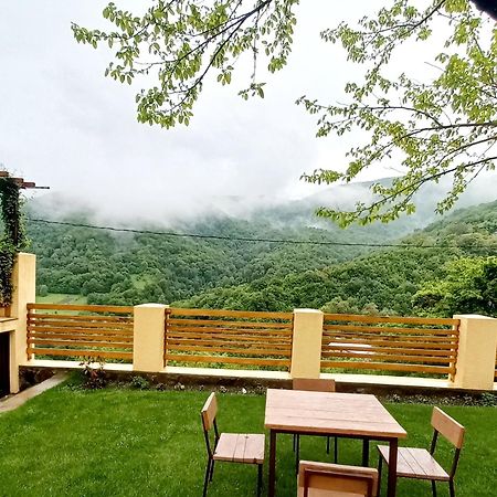 Dilivita Rest House ديليجان المظهر الخارجي الصورة