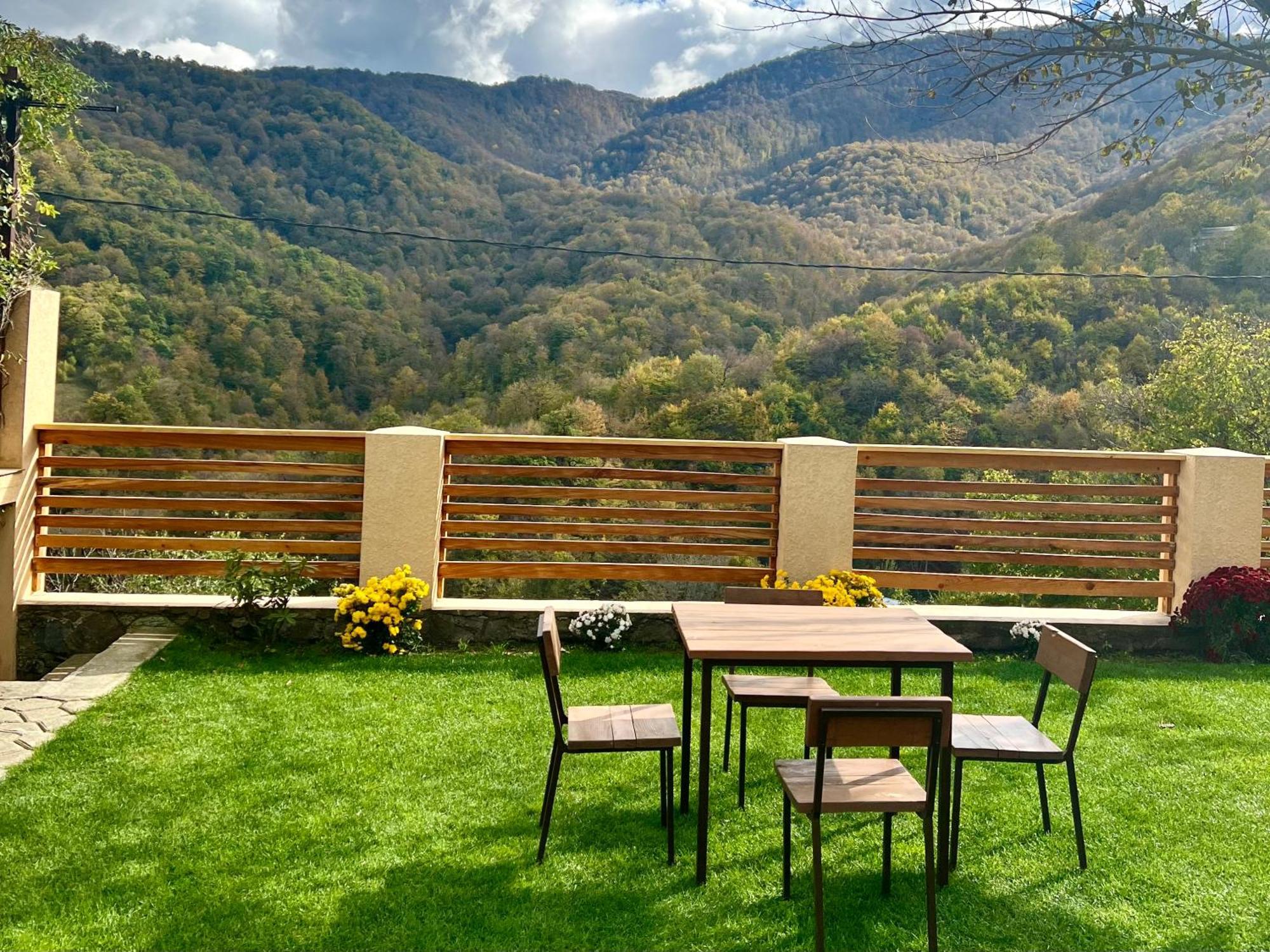 Dilivita Rest House ديليجان المظهر الخارجي الصورة
