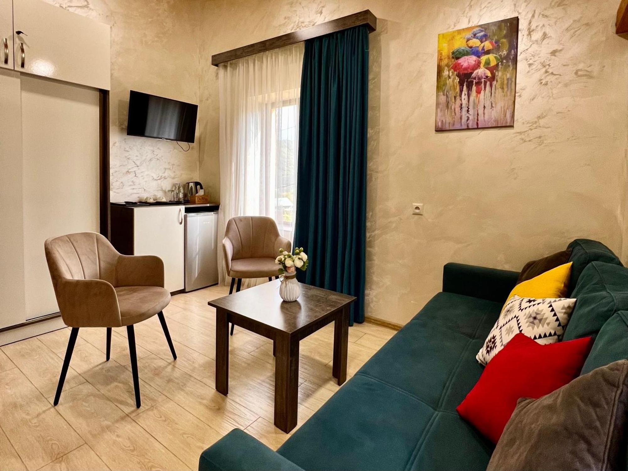 Dilivita Rest House ديليجان المظهر الخارجي الصورة